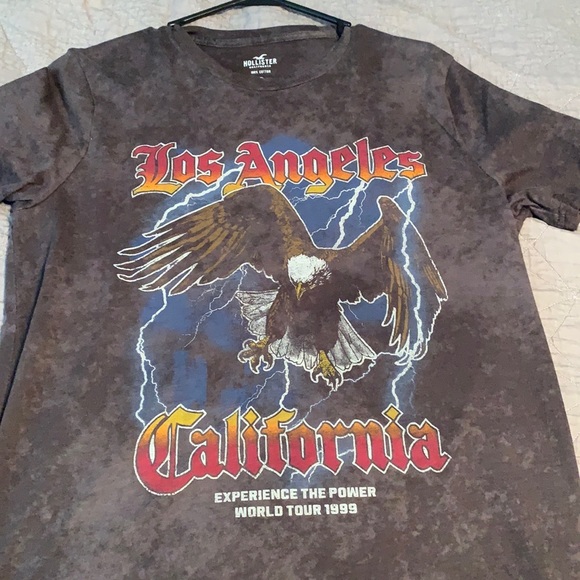 Hollister Other - hollister t shirt